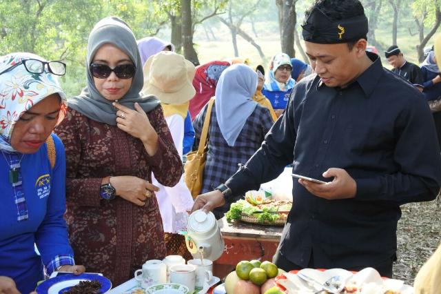 Meriahkan HUT RI dan Purwakarta Camat Jatiluhur Gelar Lomba Ngaliwet Antar Kades