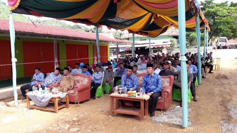 Wabup Purwakarta Resmikan Pasar Desa Kertamanah Sukasari