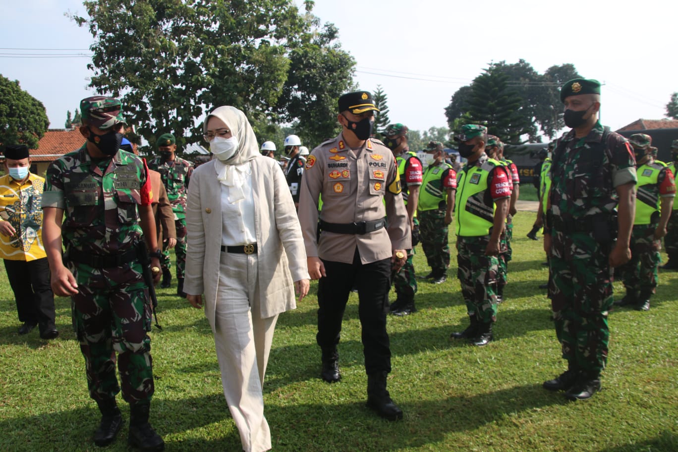 Bupati Purwakarta Pimpin Gelar Apel Pasukan Operasi Lilin Lodaya 2021