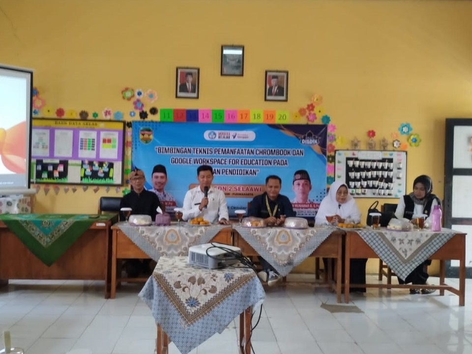 Disdik Purwakarta Gelar Bimtek Pemanfaatan Chromebook dan Google Workspace for Education