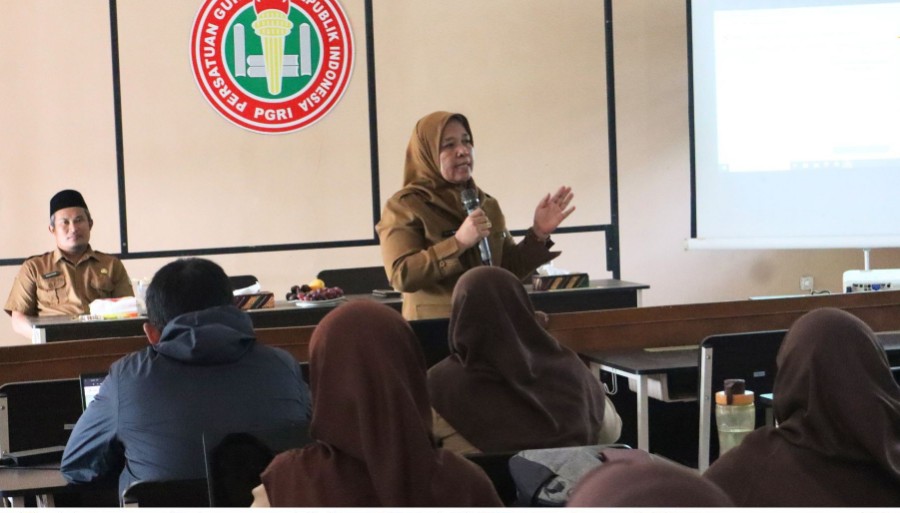 Disdik Purwakarta Lakukan Pendampingan Persiapan Seleksi PPPK untuk Tenaga Honorer